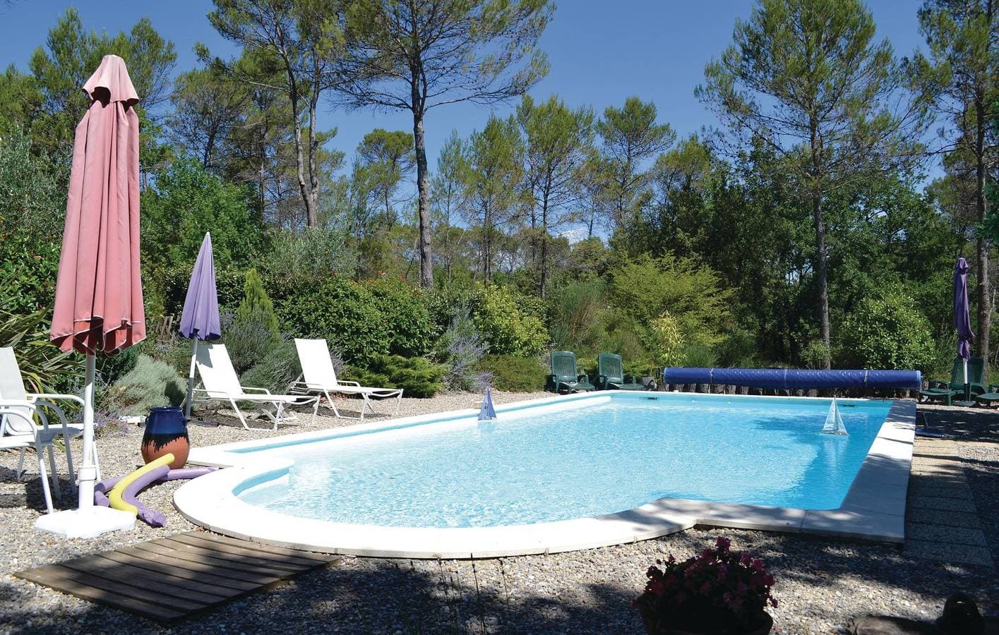 Foto 4 von 23: Appartement am Fluss mit Pool