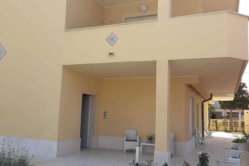 Foto 5 von 30: Penthouse neu 50 Meter vom Meer renoviert