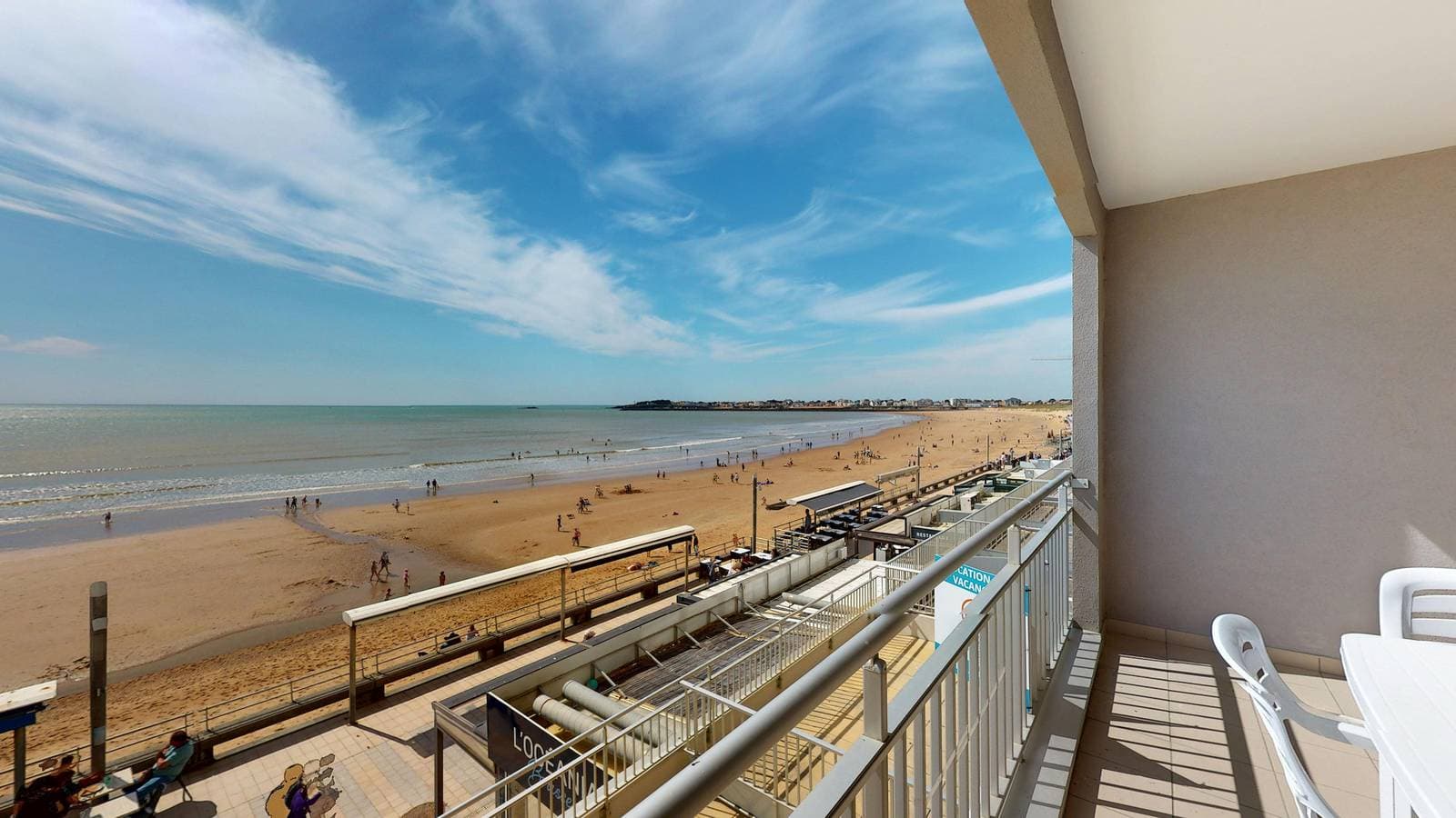 Foto 4 von 29: Murmure des Vagues - Studio face mer avec balcon