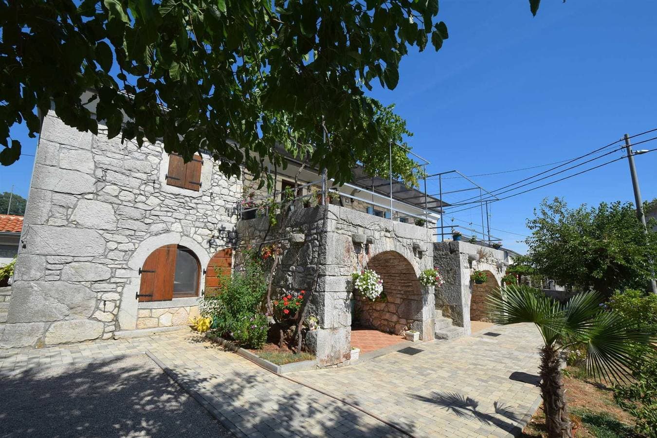 Studio-Apartment Depope 2 1