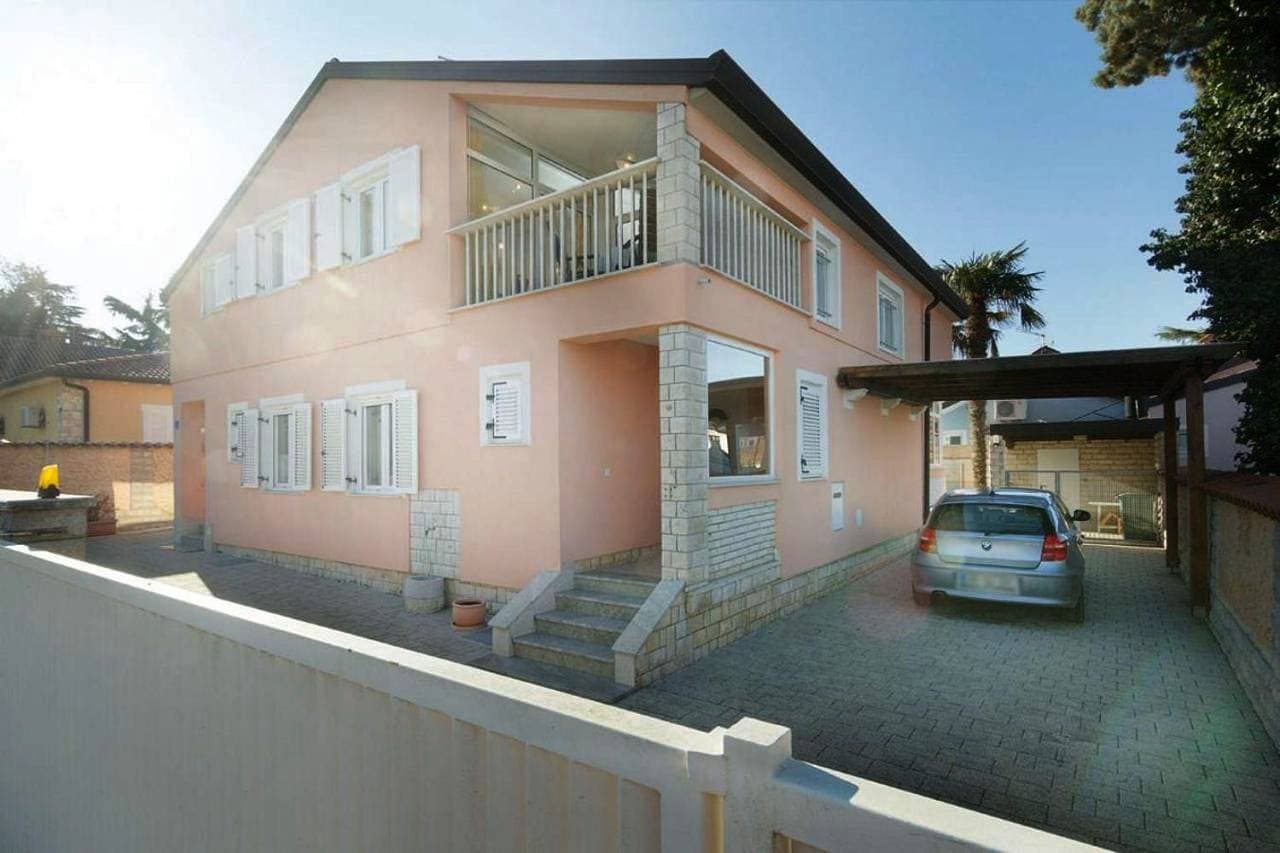 Foto 2 von 17: Apartment with Terrace
