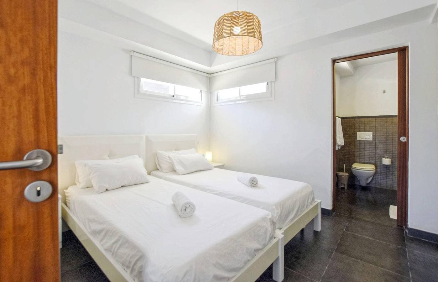 Foto 13 von 26: Ferienhaus 'Kanavayen Tres' mit Meerblick, WLAN und Klimaanlage