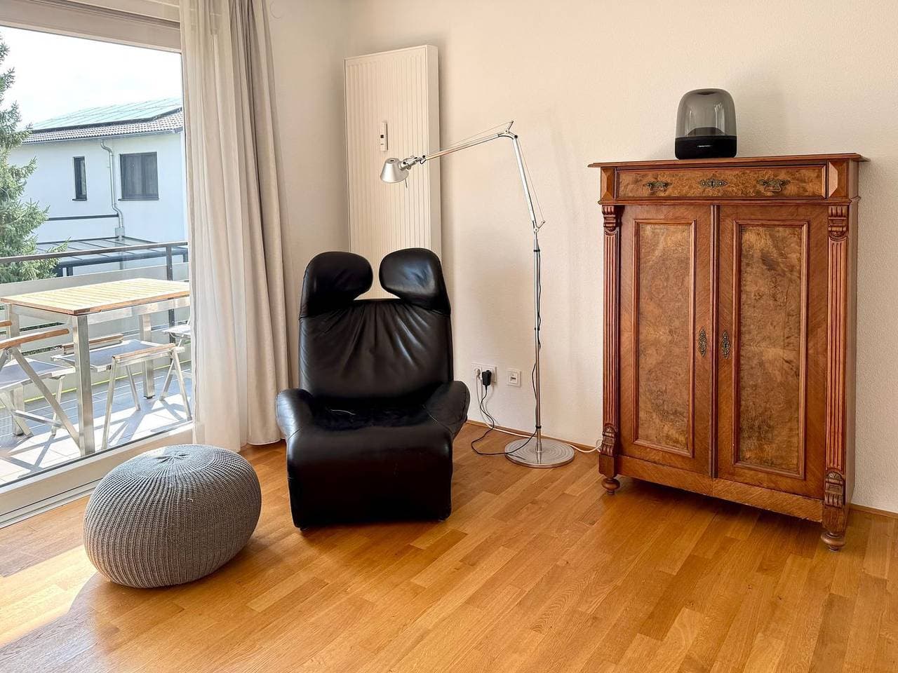 Foto 3 von 30: Ferienwohnung Zoom - Stilvolle Wohnung mit Balkon in ruhiger Umgebung