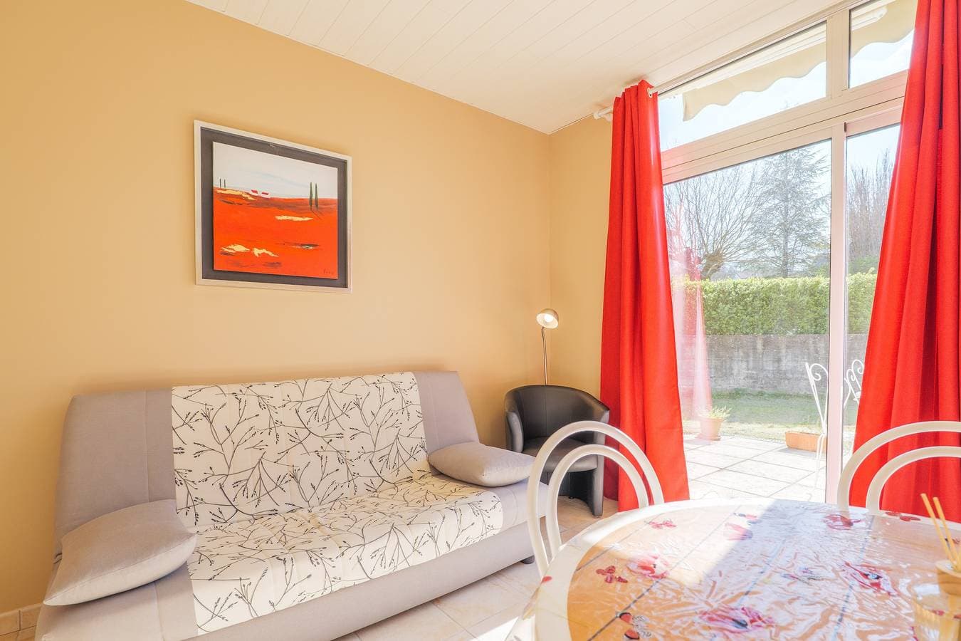 Foto 7 von 25: Cottage „Gîte Coquelicot“ mit Gemeinschaftspool, WLAN und Klimaanlage