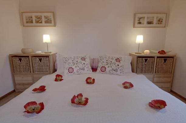 Foto 8 von 8: Double Room with Private Bathroom