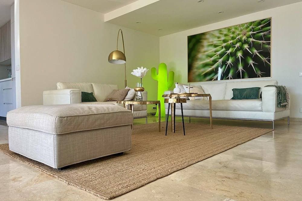 Foto 13 von 30: Luxuriöse, lichtdurchflutete Villa mit Pool, 50 m vom Meer entfernt
