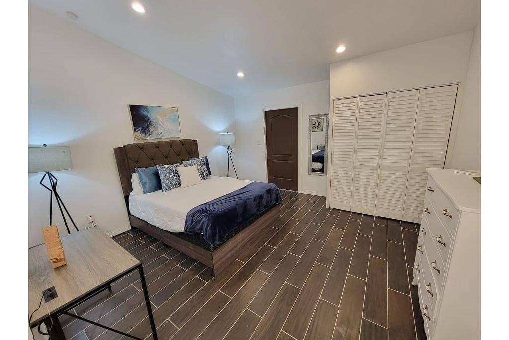 Foto 5 von 13: Montoya 1 Bdr Luxury Condo