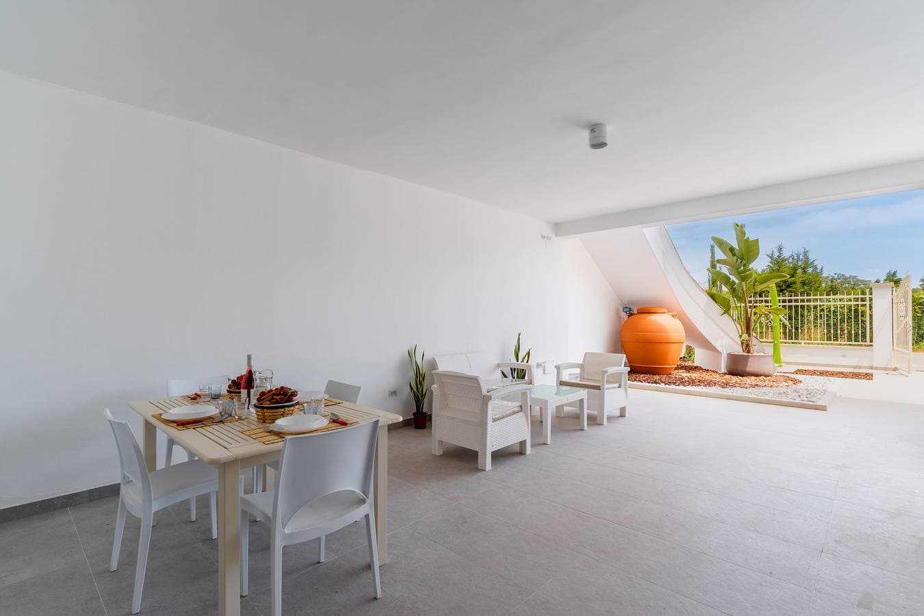 Foto 9 von 23: Ferienwohnung für 5 Personen mit Garten