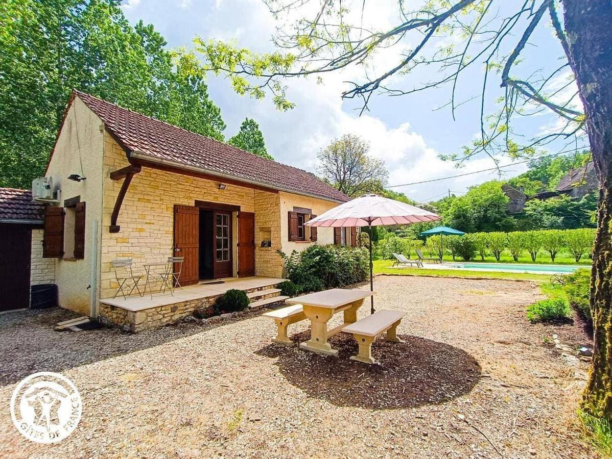Foto 4 von 24: Three-Bedroom House