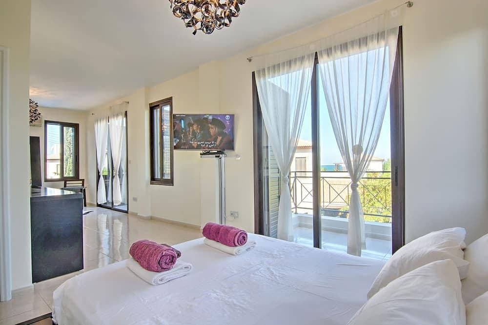 Foto 3 von 29: Villa Arsinoe Beach -  a villa that sleeps 6 guests  in 3 bedrooms