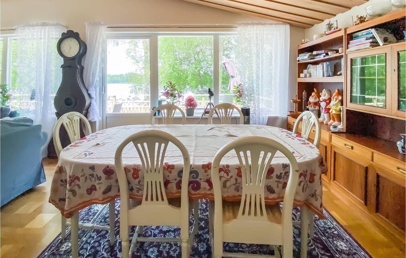 Foto 5 von 19: Ferienhaus für 8 Personen mit Seeblick