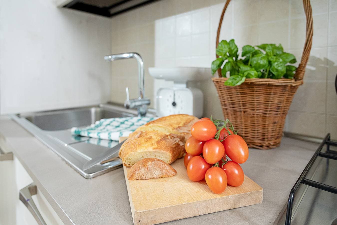 Foto 12 von 34: Regarda - L'Archetto Wohnung mit privat Garten, WLan, Pool