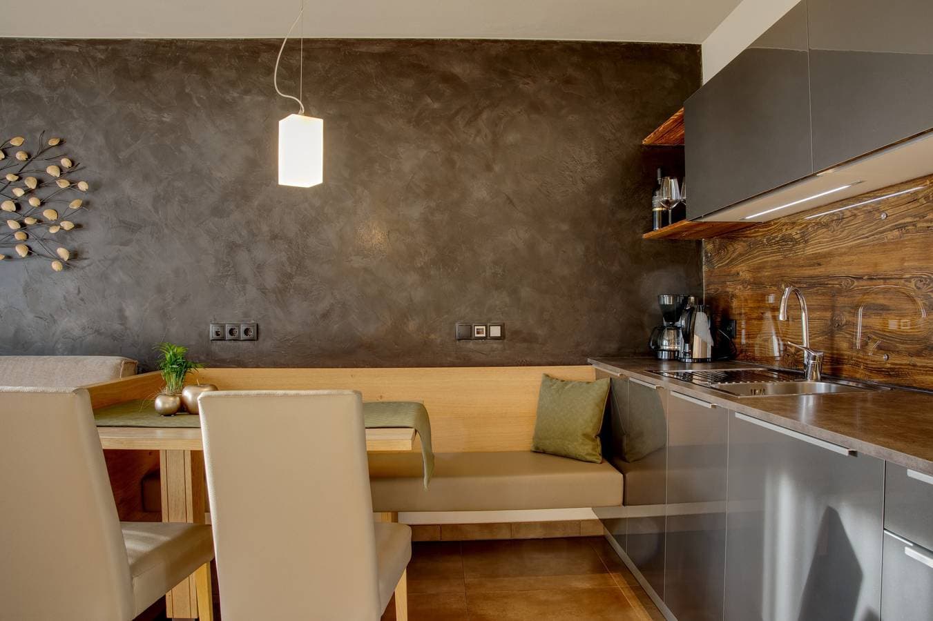 Foto 9 von 25: Ferienwohnung "Wohnung 1" mit Bergblick, Gemeinschaftspool und WLAN