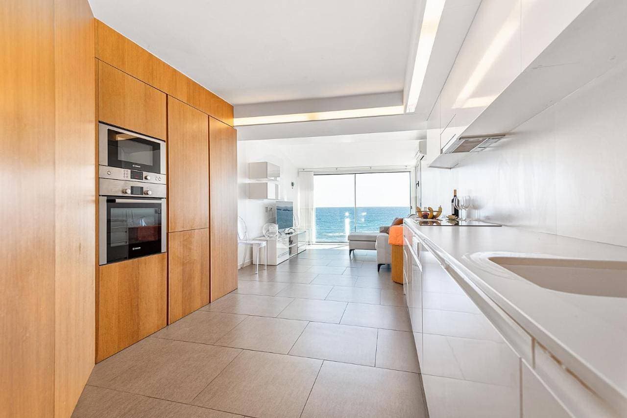 Foto 5 von 21: Apartment with Sea View