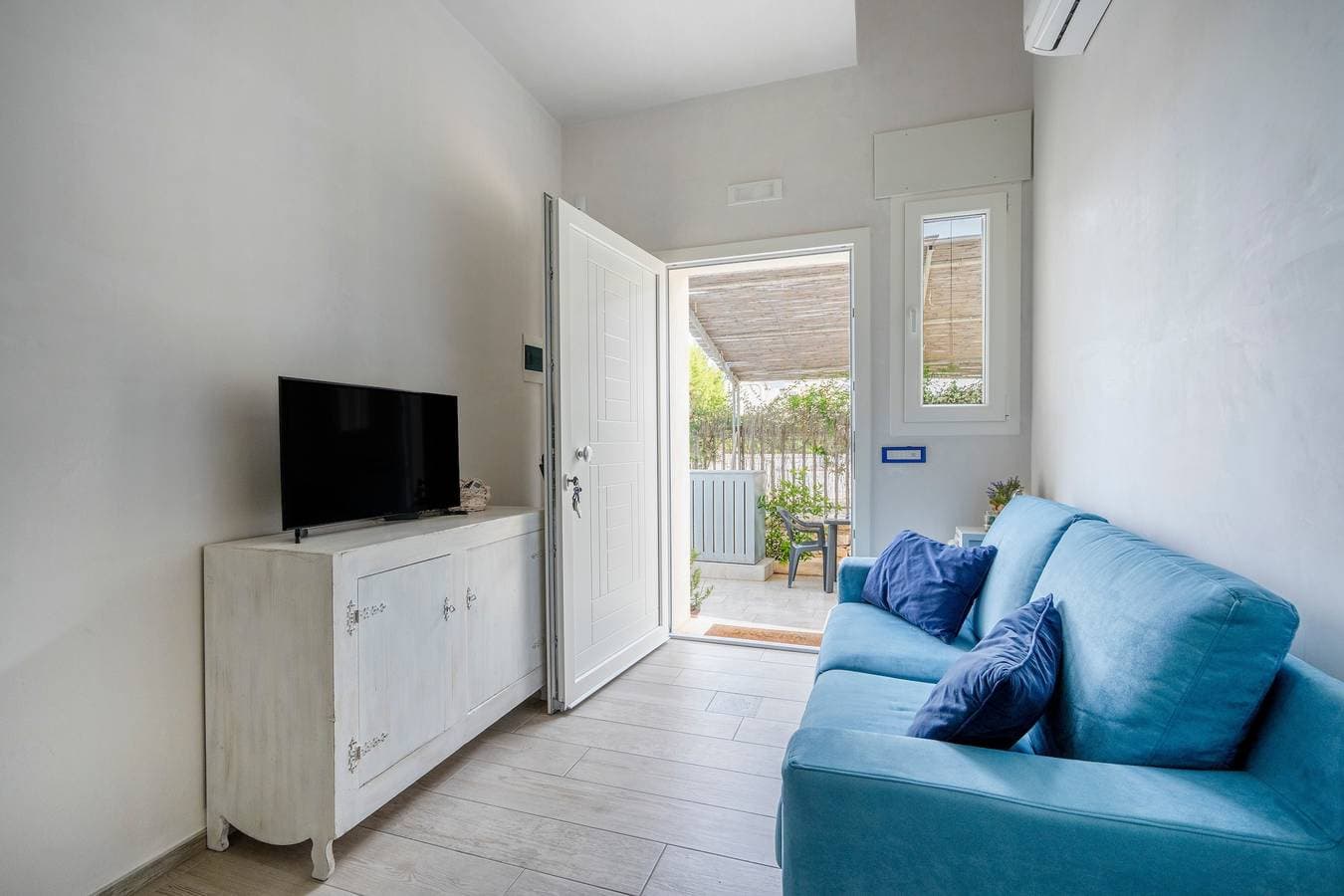 Foto 8 von 20: Ferienwohnung "Gufo Di Mare - Celeste" mit Meerblick und privater Terrasse