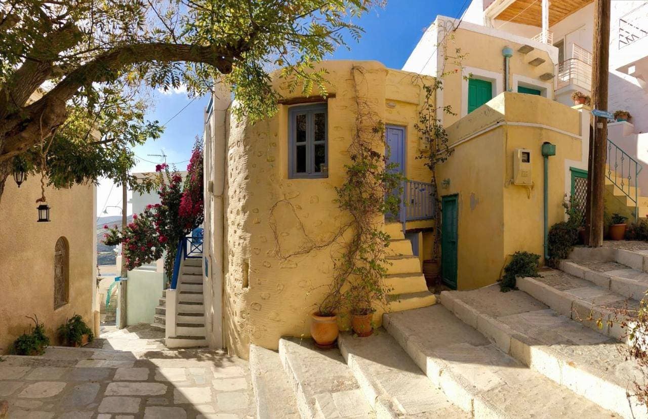 Traditional Medieval Stone house in "Ano Syros" 1
