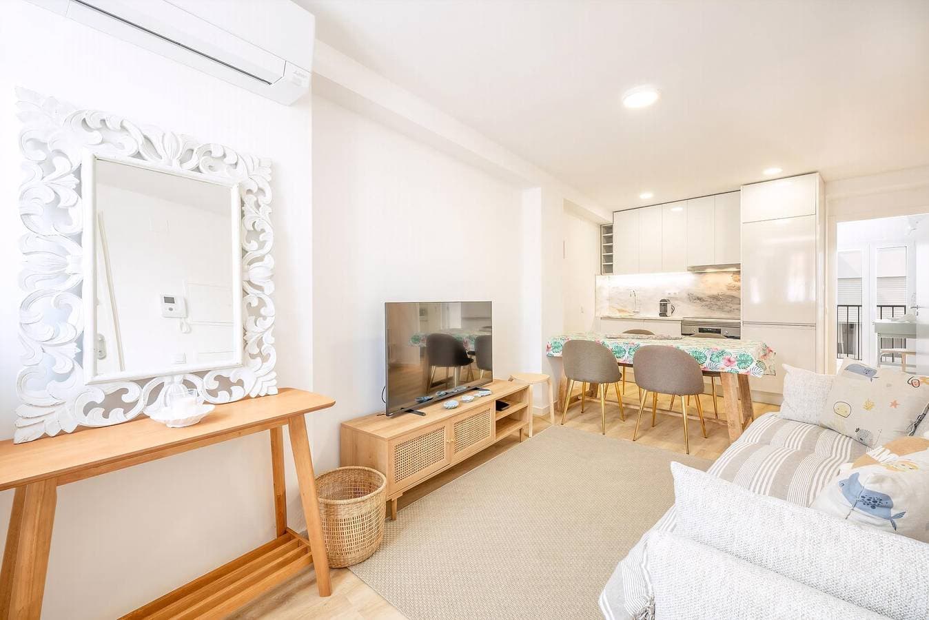 Foto 7 von 32: Ferienwohnung für 6 Personen mit Balkon
