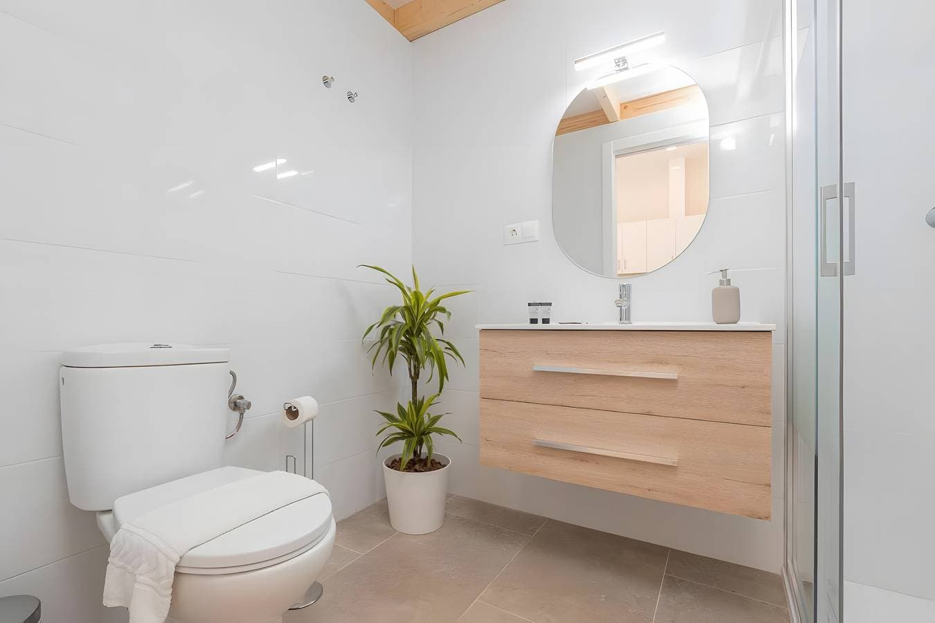 Foto 13 von 30: Einzimmerapartment 'Oasis Del Candado' mit Wi-Fi und Klimaanlage