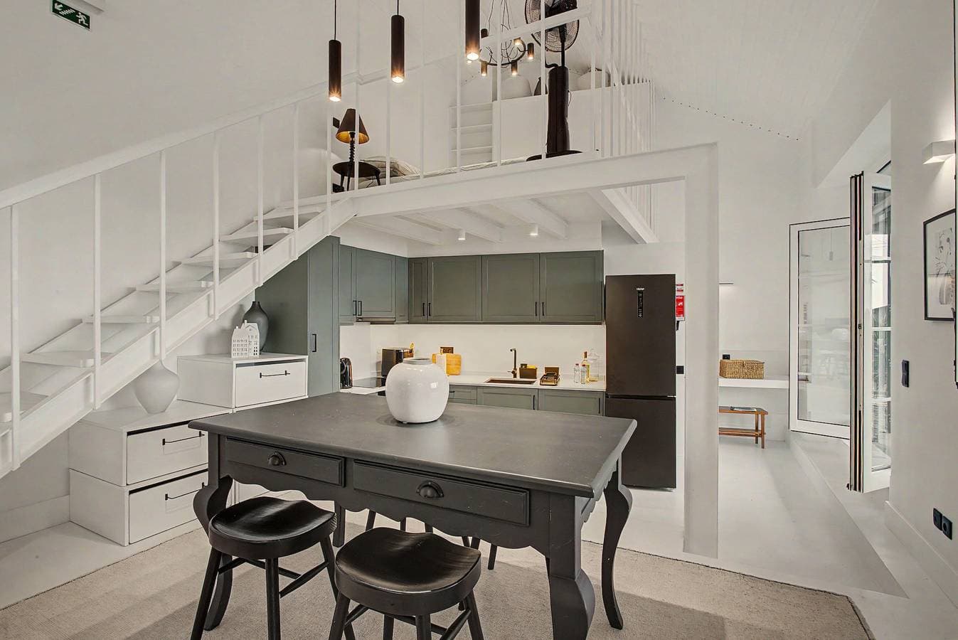 Foto 6 von 22: Chalet 'The Village Barn' mit Meerblick, Gemeinschaftsterrasse und WLAN