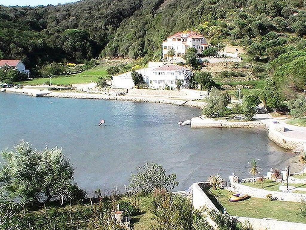 Foto 2 von 20: Ferienhaus in Rab mit Schwimmbecken