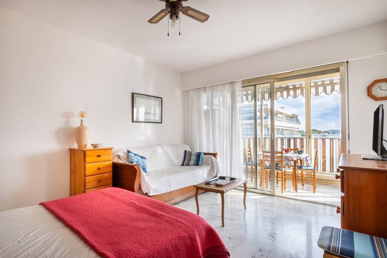 Foto 2 von 21: Studio „Brise de Mer“ mit Meerblick, privater Terrasse und WLAN
