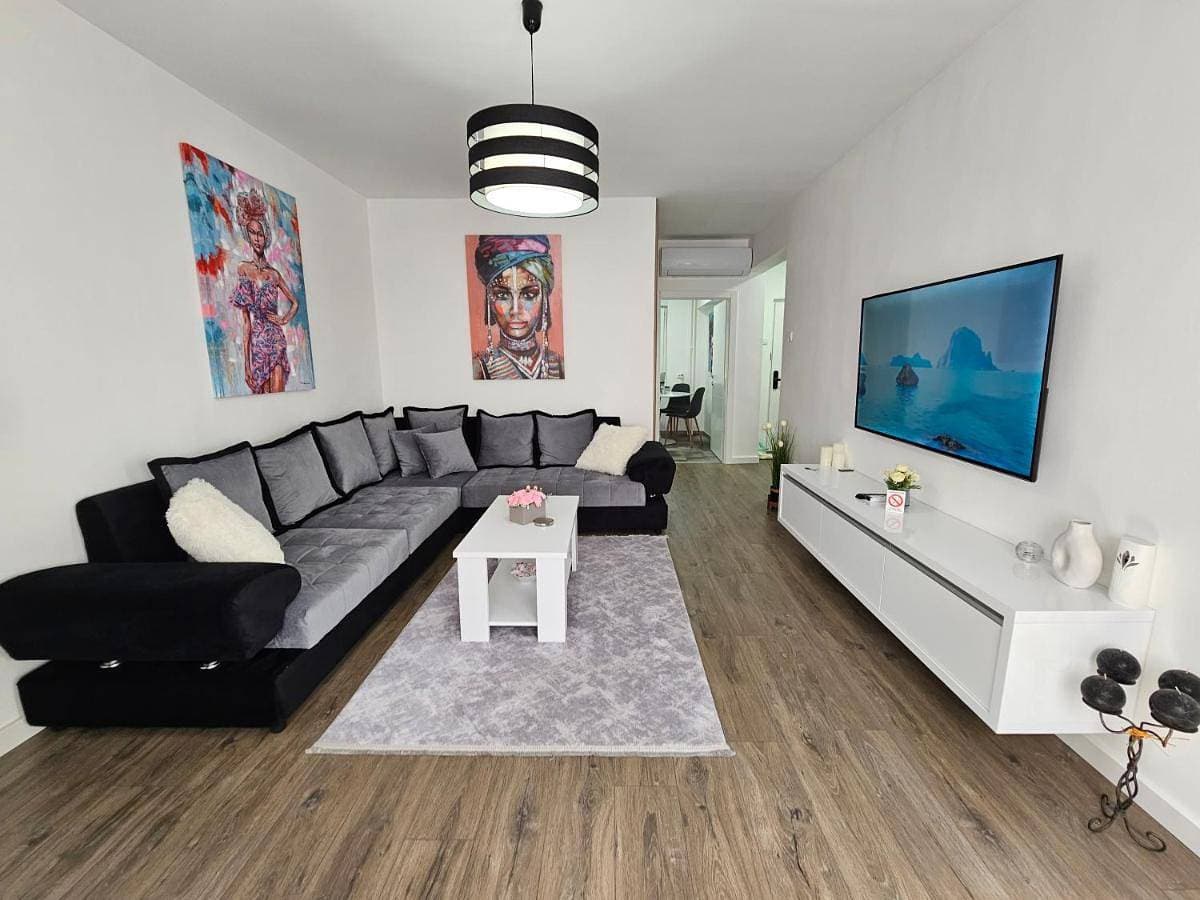 Apartman Aleksandra u strogom centru grada 1