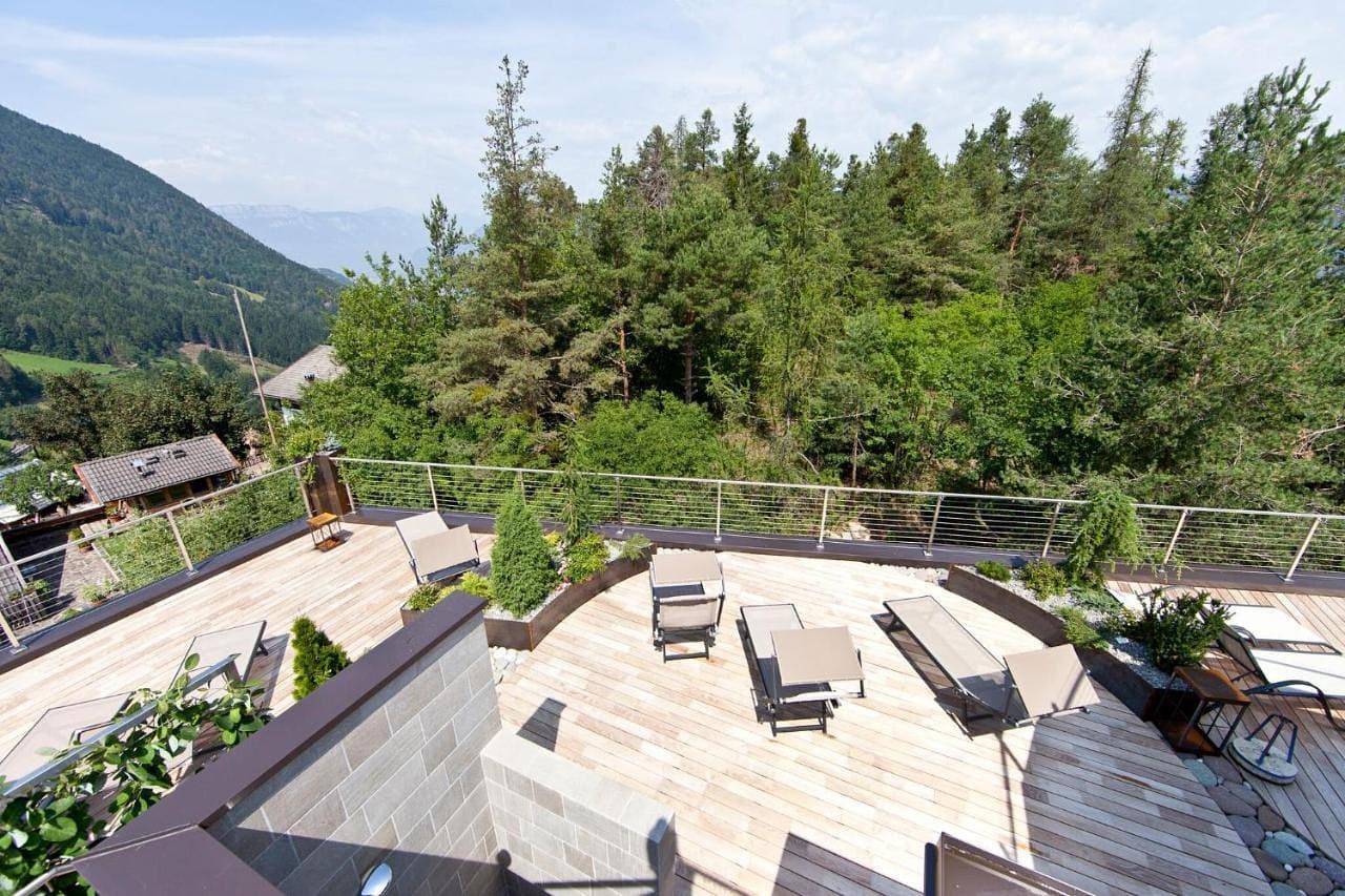 Foto 4 von 8: Double Room with Balcony