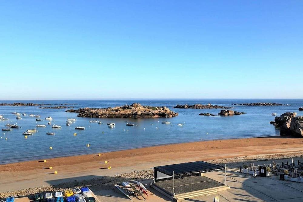 3*-Apartment mit Balkon und Parkplatz gegenüber dem Strand von Trégastel 1
