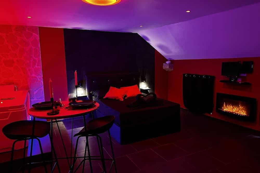 Foto 8 von 18: Love Room Avec Jacuzzi