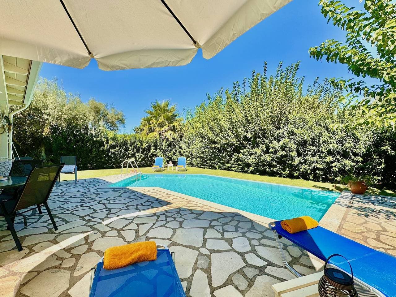 Foto 9 von 36: Beach Villa Fotini with private pool
