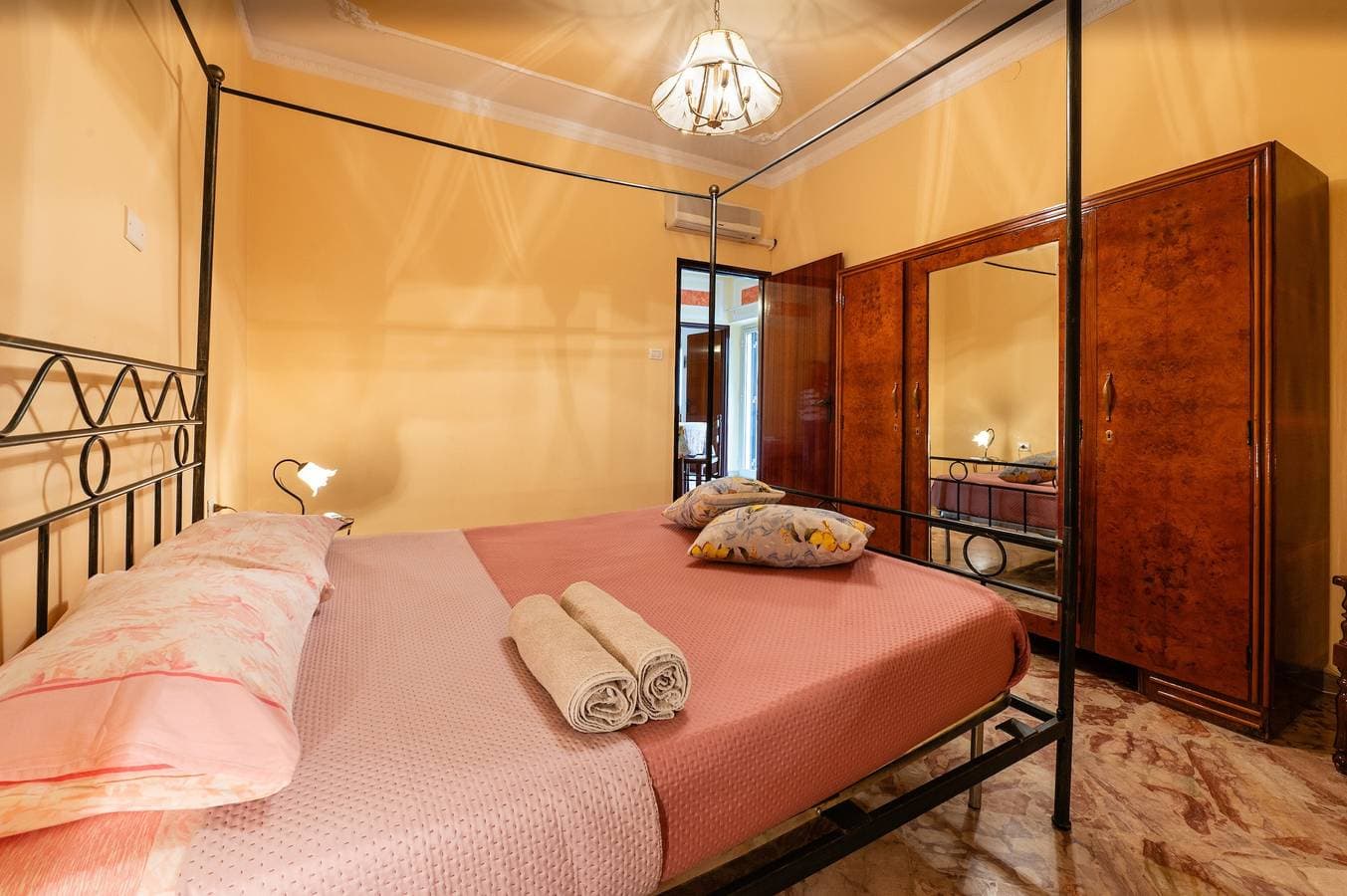 Foto 13 von 29: Familienzimmer in Realmonte nahe Scala dei Turchi mit privatem Balkon