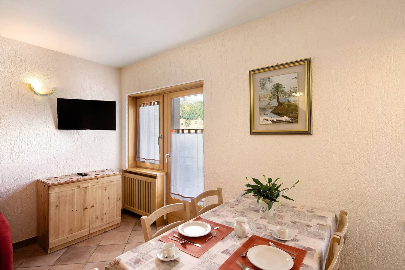 Foto 7 von 24: Ferienwohnung Residenz Attila Panorama mit Bergblick, Balkon und WLAN