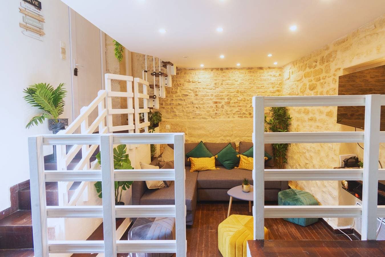 Foto 3 von 44: Ferienwohnung 'Duplex Parisien Charmant Métro13' mit WLAN