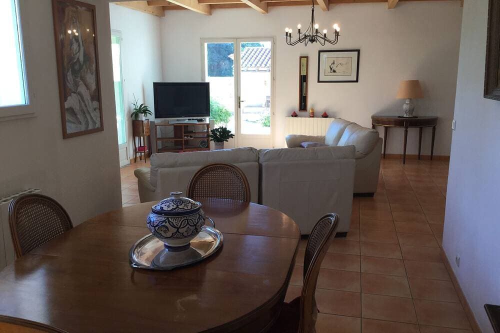 Foto 7 von 7: Hübsche Vermietung mit privatem Pool in dem Dorf Mouriès, Alpilles
