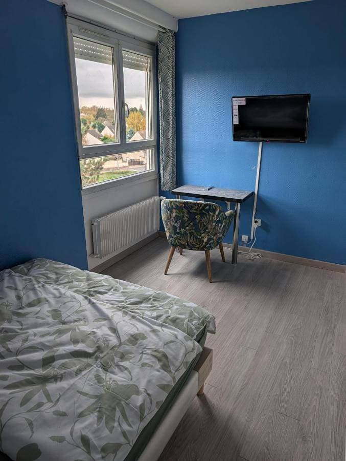 Foto 5 von 11: Double Room with Private Bathroom