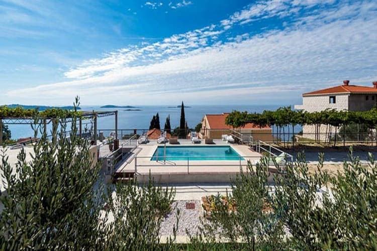 Apartments Klis -Two-Bedroom Apartment with Terrace 1