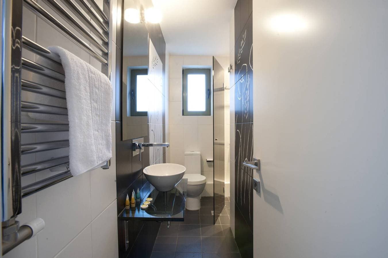 Foto 11 von 13: Voula, A Modern, Minimal and Stylish Apartmen...