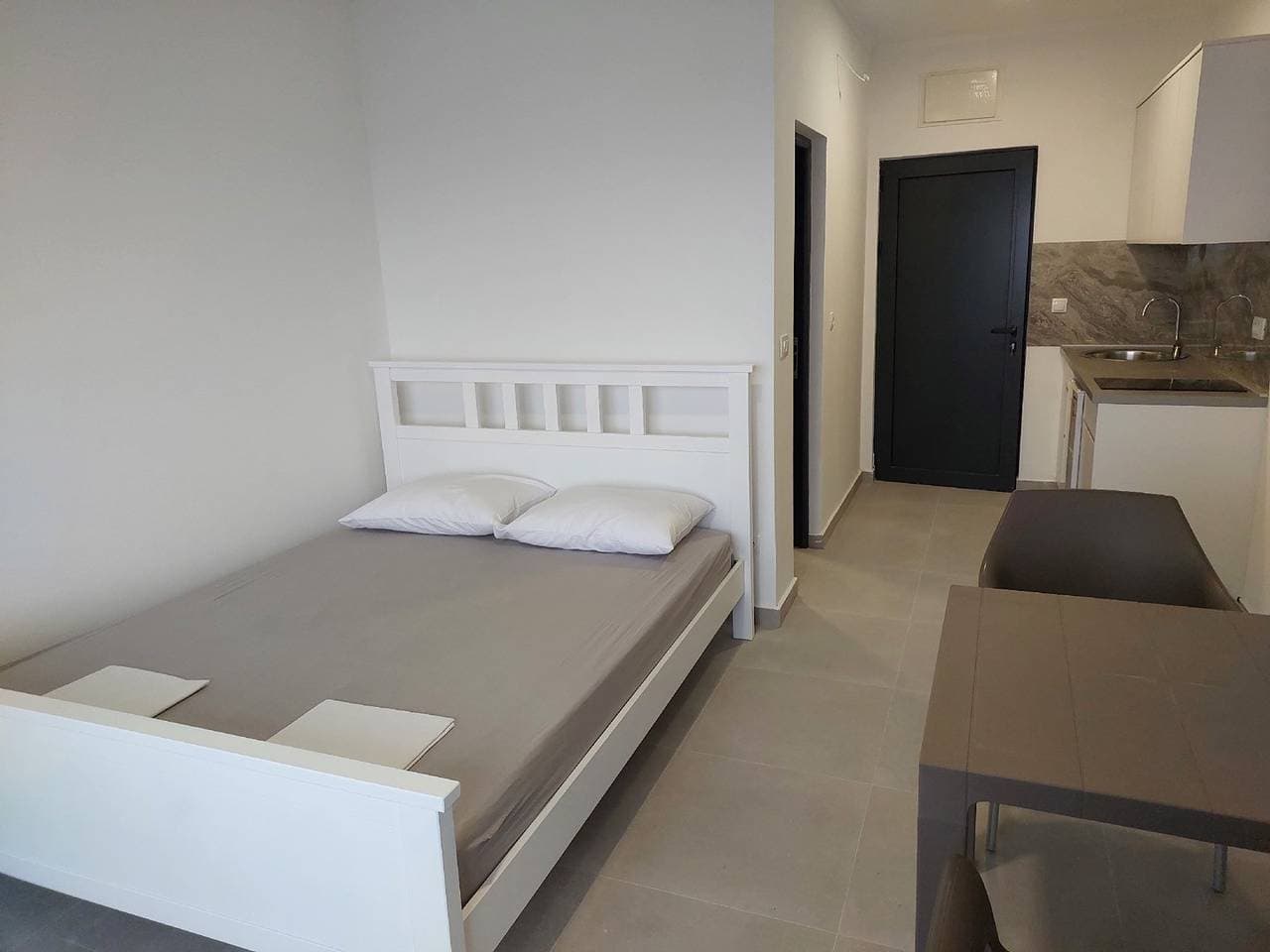 Studio Apartment with Sea View 1