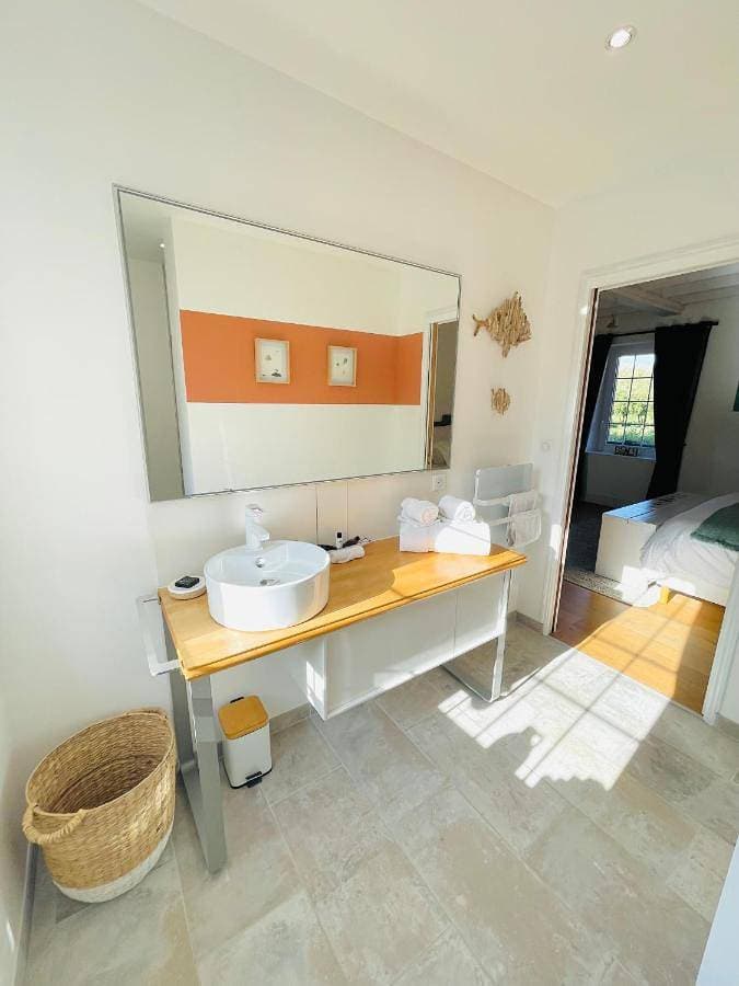 Foto 5 von 19: Double Room with Private Bathroom