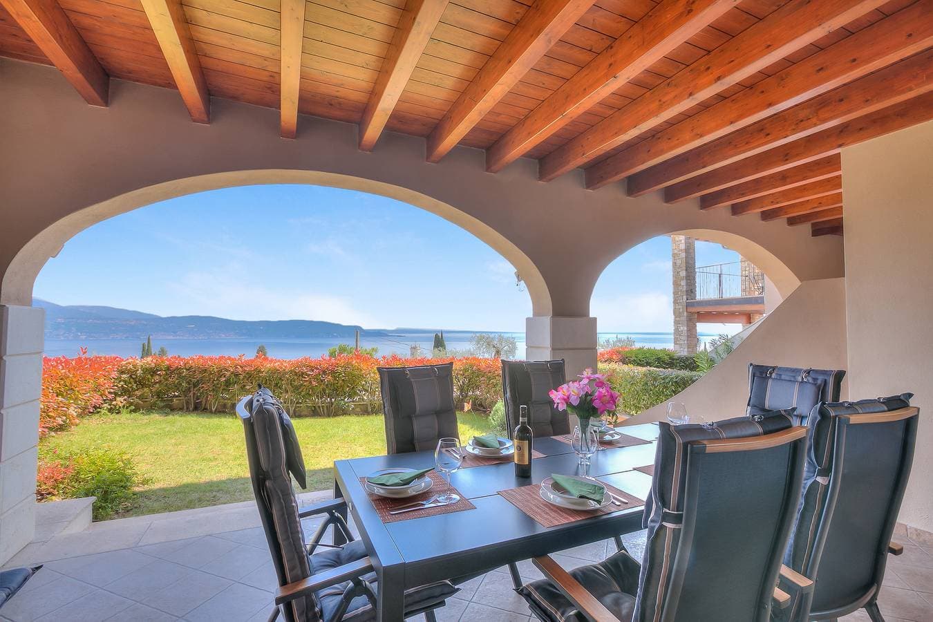 Borgo Belvedere-lake view & shared pool 1