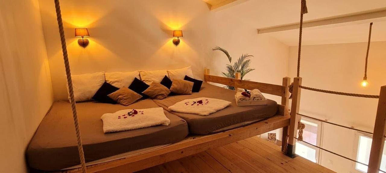 Foto 8 von 21: Deluxe Suite with Spa Bath