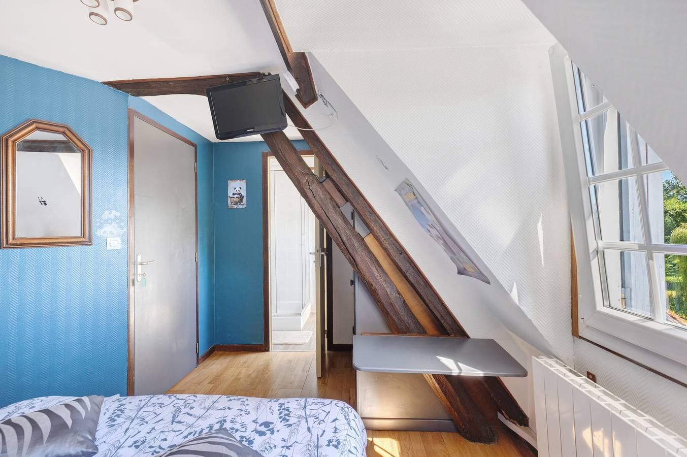 Foto 12 von 33: Gästezimmer „La Ferme Des Bigornes - Panda“ mit gemeinsamer Terrasse, Garten und WLAN