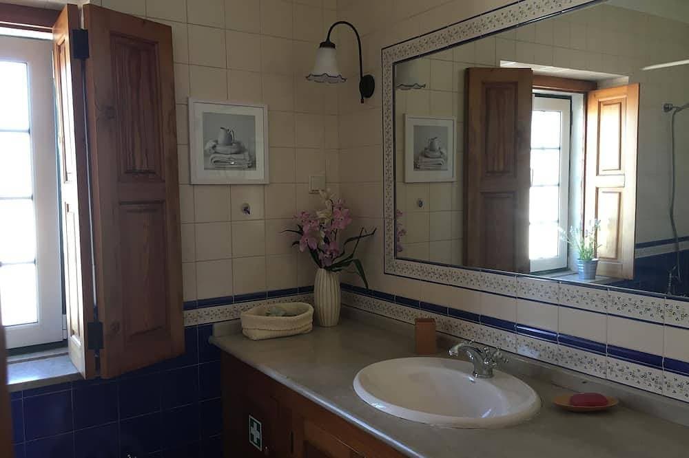 Foto 10 von 30: Fantastische Villa mit privatem Pool und herrlichem Blick auf die Landschaft