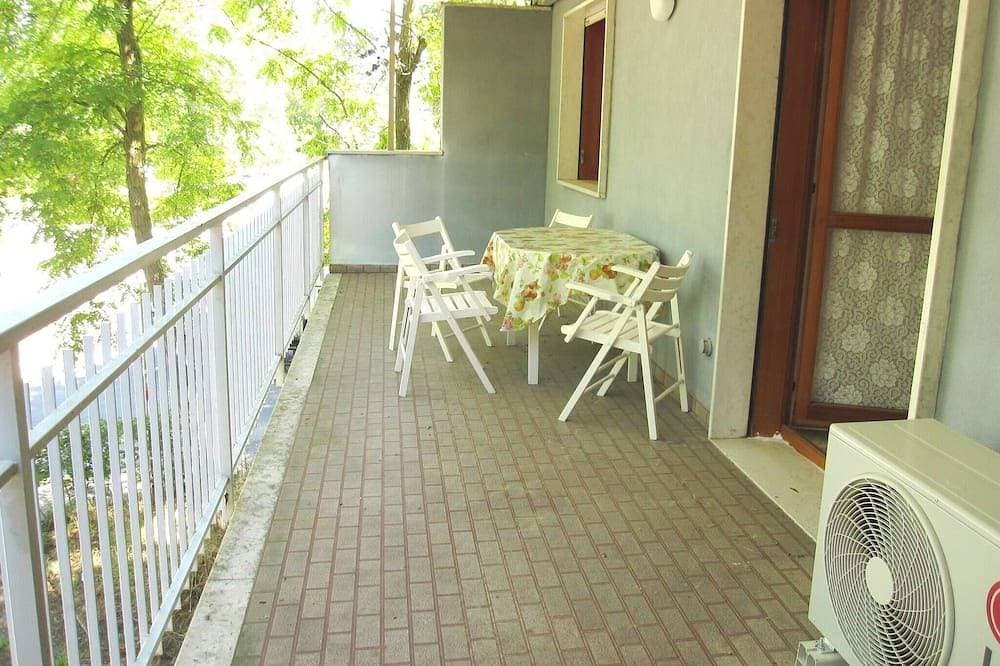 Komfort mit Terrasse in Grado Pineta 1