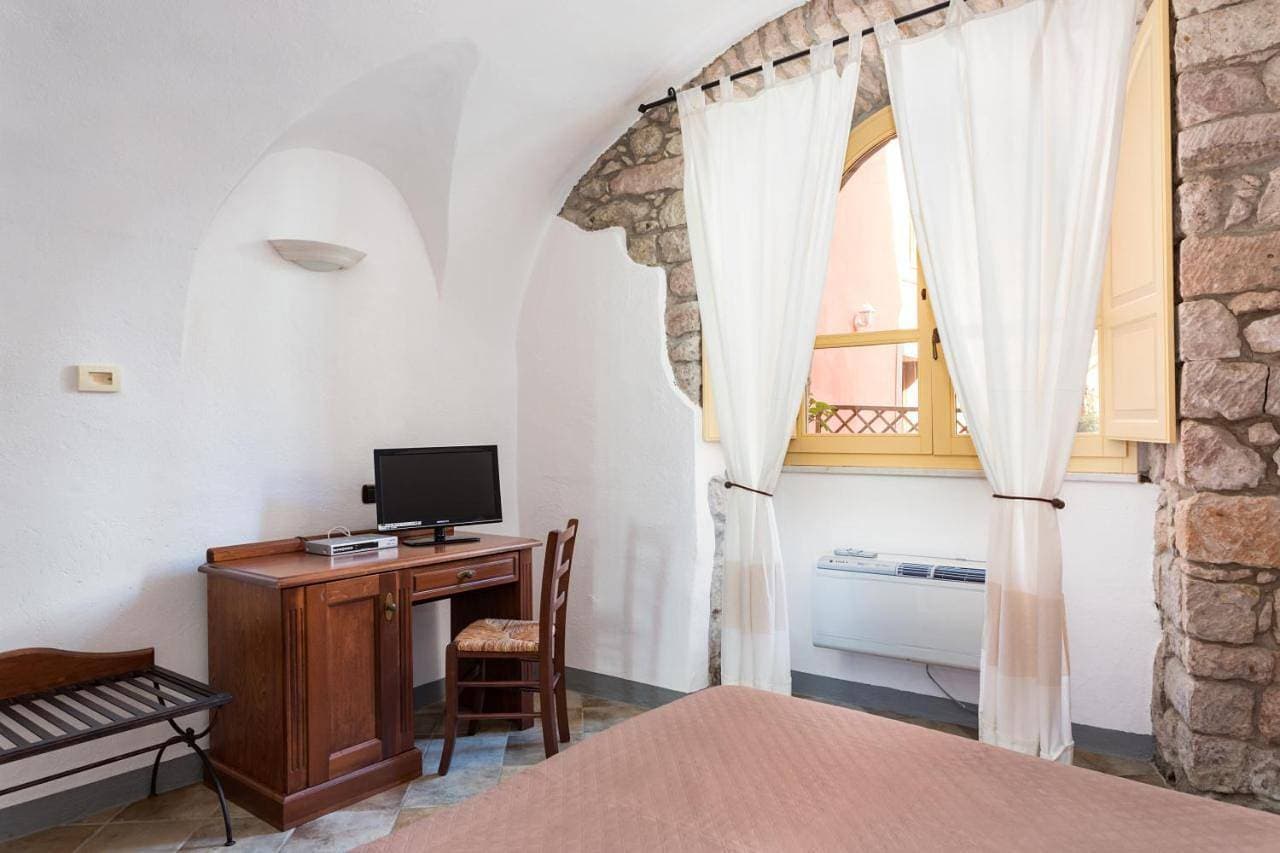 Foto 5 von 23: Double Room with Terrace