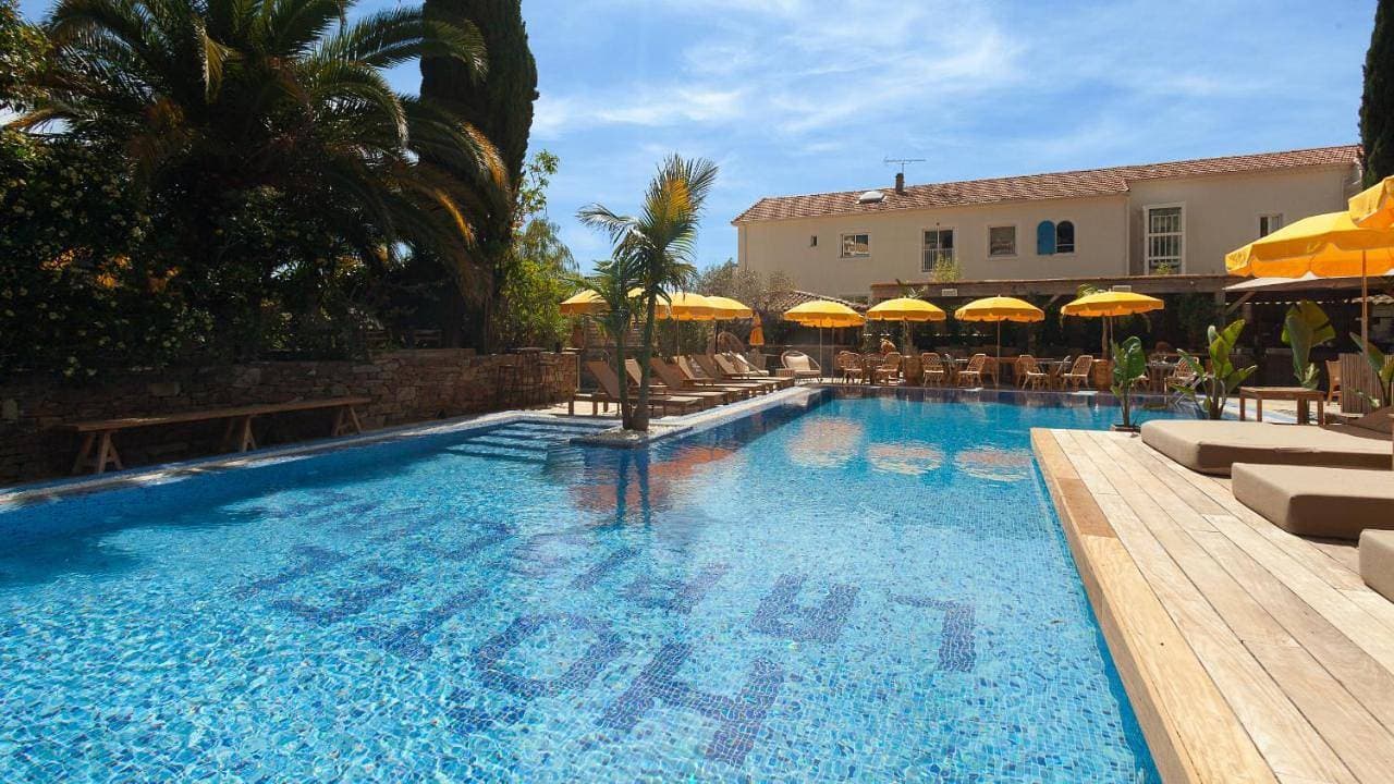 Hôtel La Piscine 1