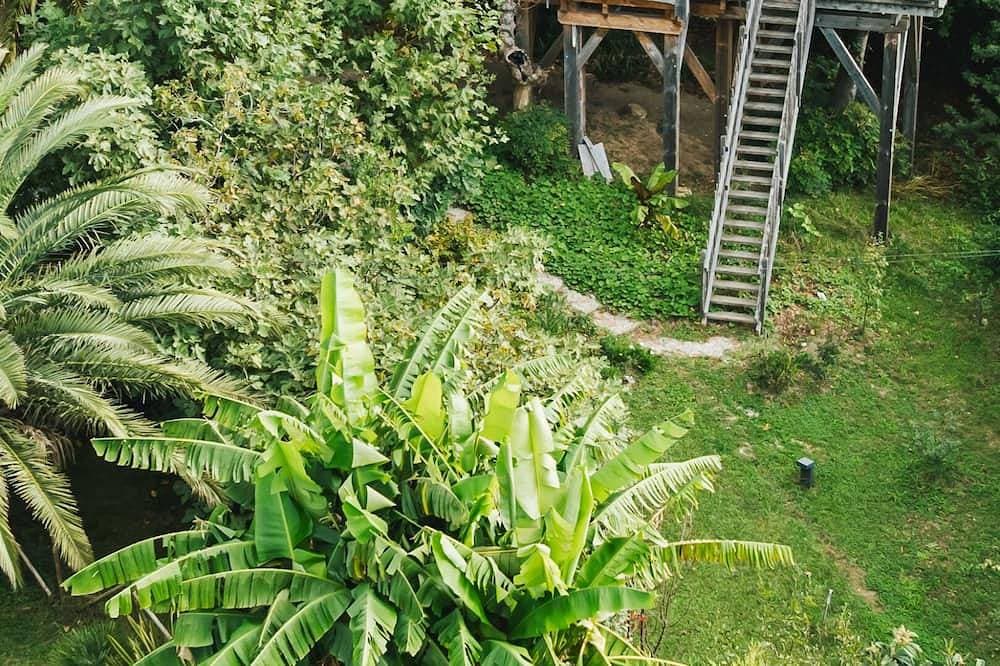Foto 12 von 30: Cabane d'Annie-Kabine-Komfort-Ensuite mit Bad-Bergblick