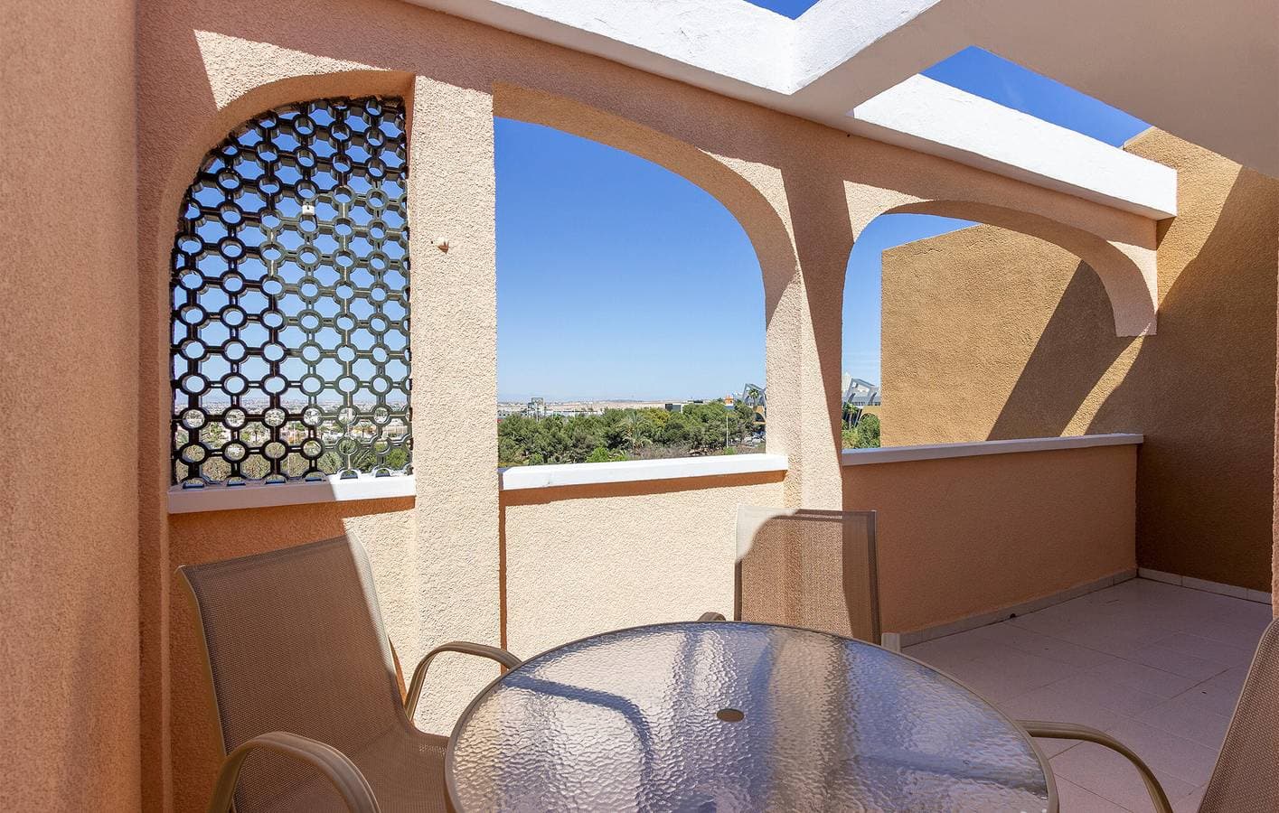Foto 9 von 20: Gemütliches Apartment mit Pool, Terrasse & AC | 1,5km zur Playa de Los Naufragos