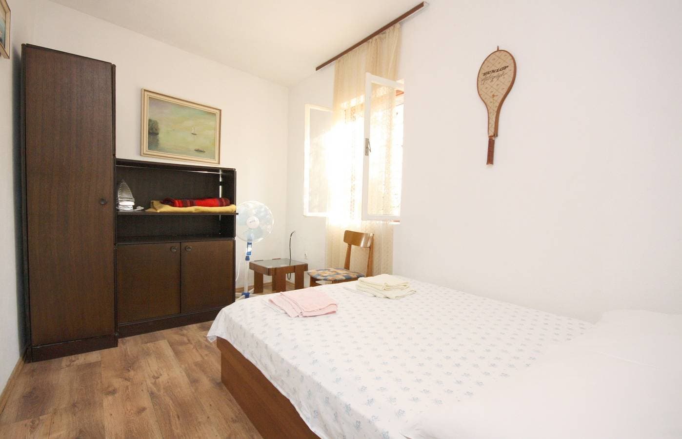 Foto 12 von 17: 2-Zimmer-Ferienwohnung mit Balkon und Meerblick Maslinica, Solta -a