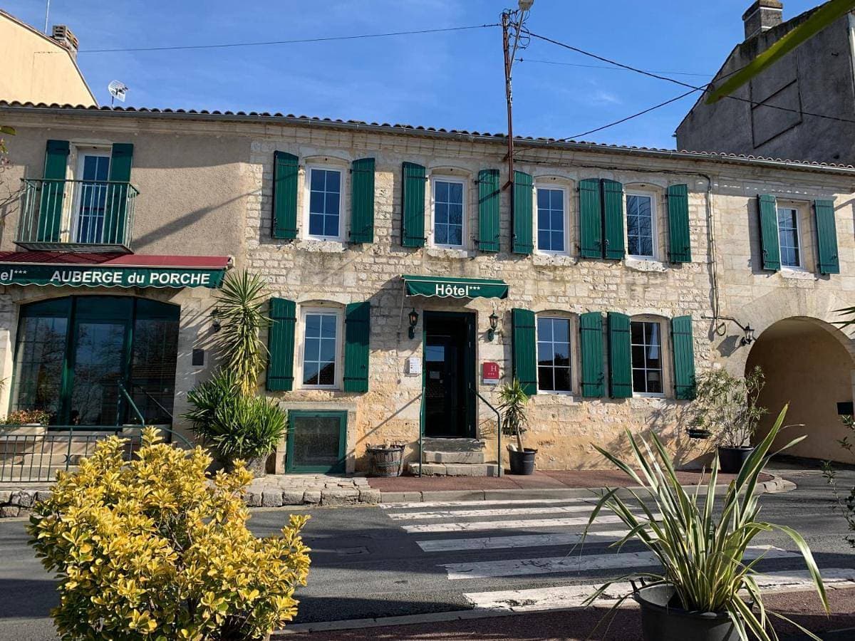 AUBERGE DU PORCHE 1